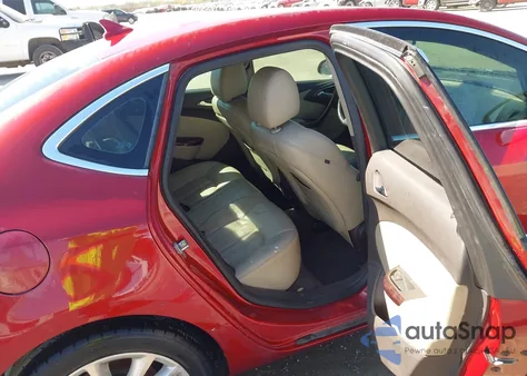 2013 Buick Verano Leather Group z USA, uszkodzony, nr VIN 1G4PS5SK6D4112493